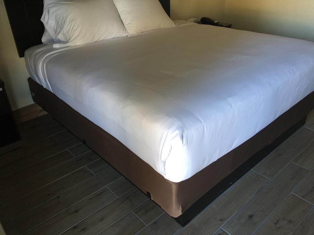 Colton Inn Extérieur photo